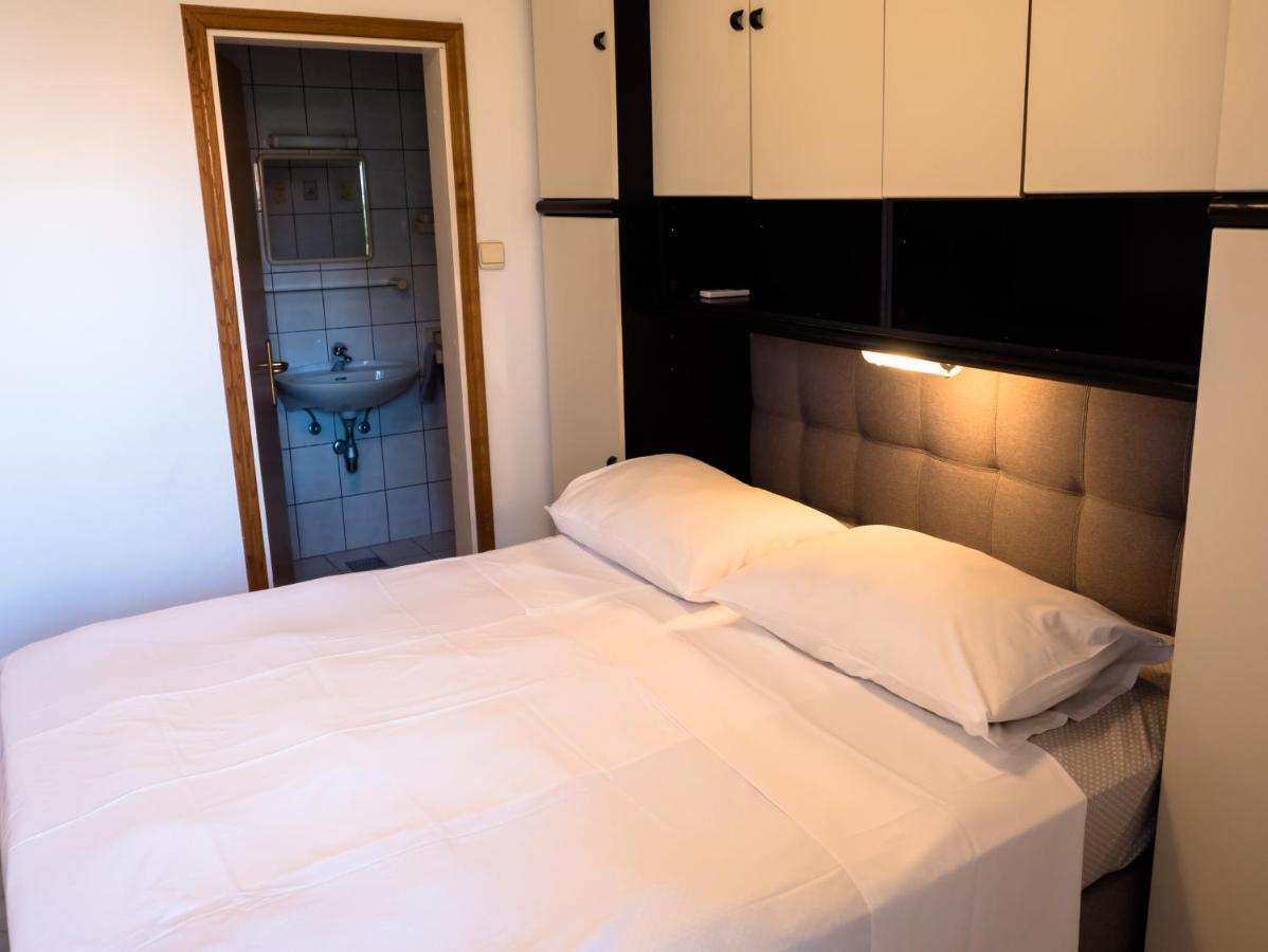 Apartments Anita 1 Barbat na Rabu ภายนอก รูปภาพ