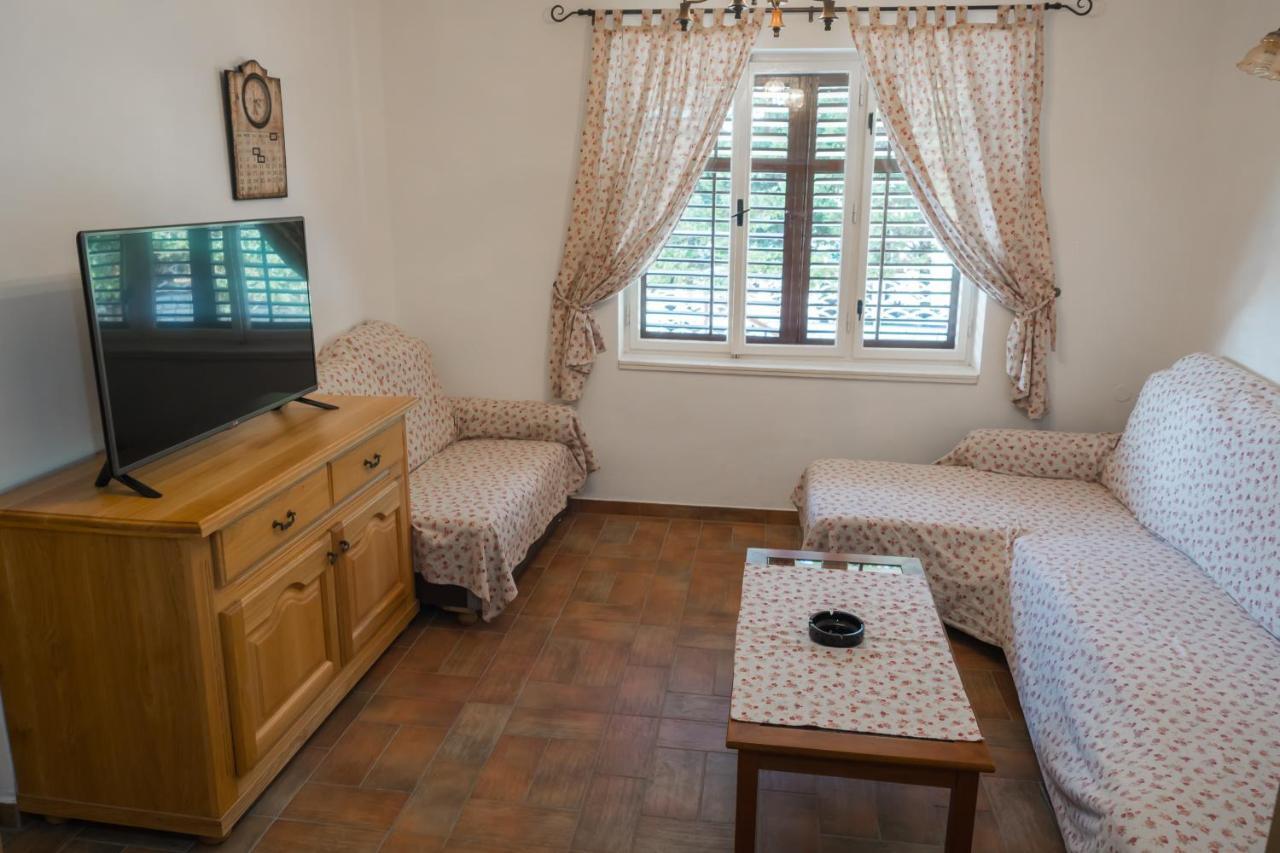 Apartments Anita 1 Barbat na Rabu ภายนอก รูปภาพ