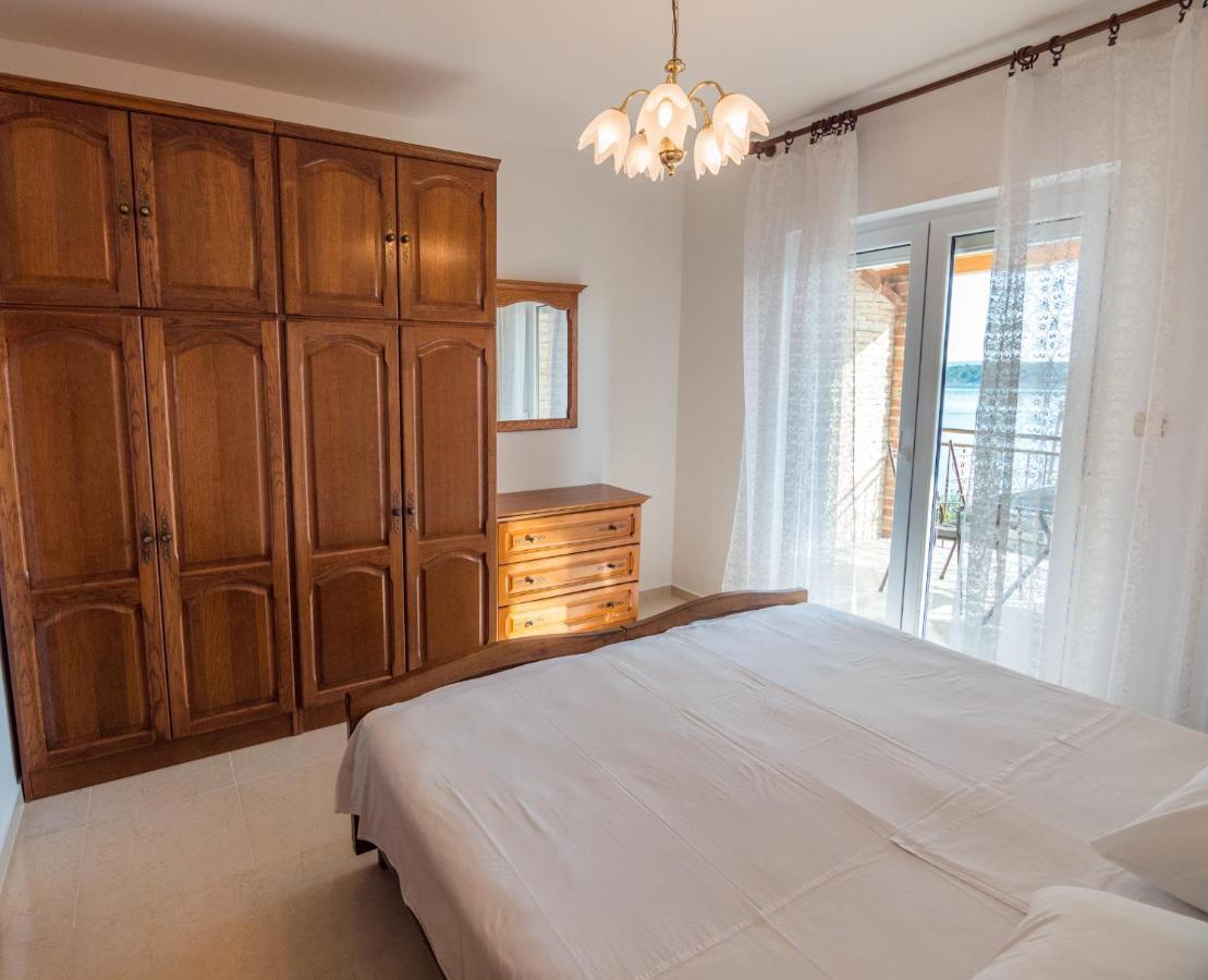 Apartments Anita 1 Barbat na Rabu ภายนอก รูปภาพ